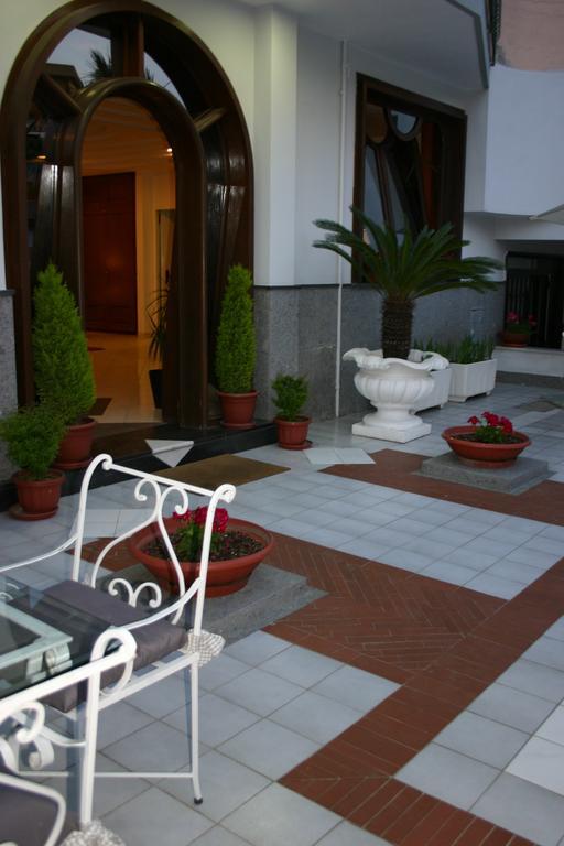 Hotel Hobbit Melito di Napoli Luaran gambar