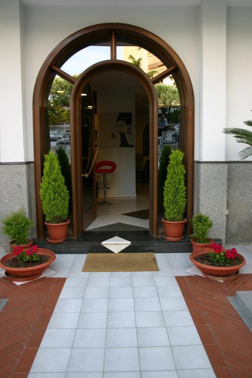 Hotel Hobbit Melito di Napoli Luaran gambar