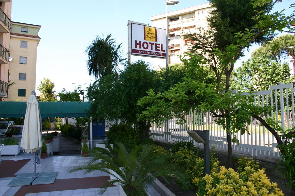 Hotel Hobbit Melito di Napoli Luaran gambar